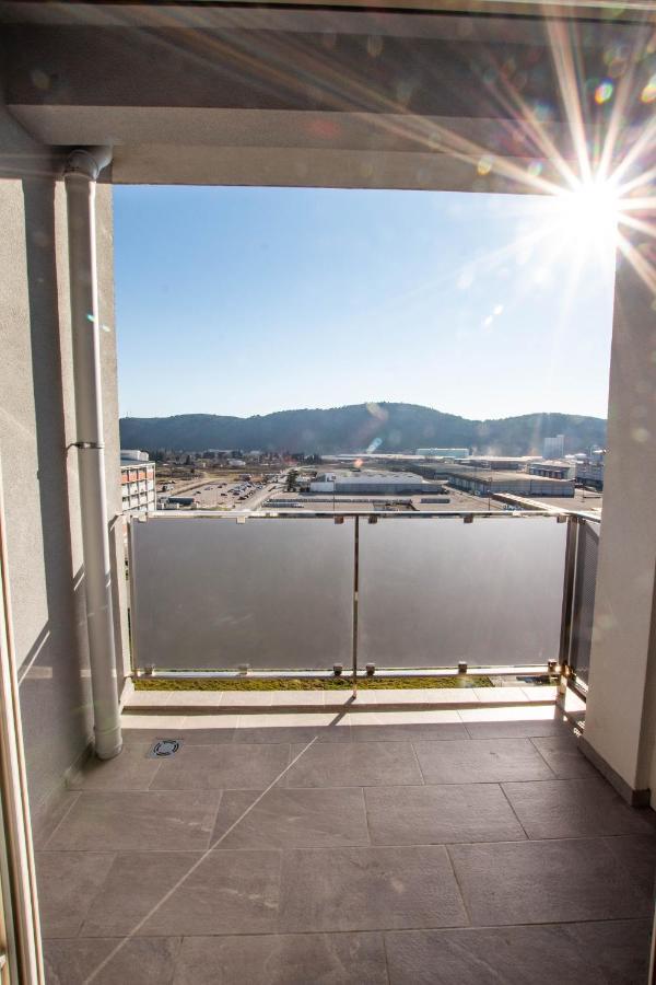 Follow The Sun - 4 Person Apartment Bar Εξωτερικό φωτογραφία
